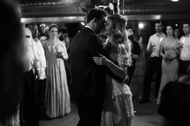 Najlepsze piosenki na pierwszy taniec, które wzruszą Was i gości Najlepsze piosenki na pierwszy taniec, które wzruszą Was i gości