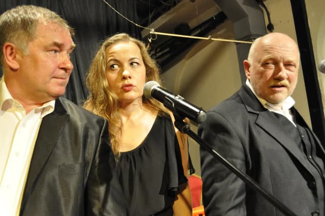 Kabaret Marian i Hela - historia, parodie i kulturowe znaczenie Kabaret Marian i Hela - historia, parodie i kulturowe znaczenie